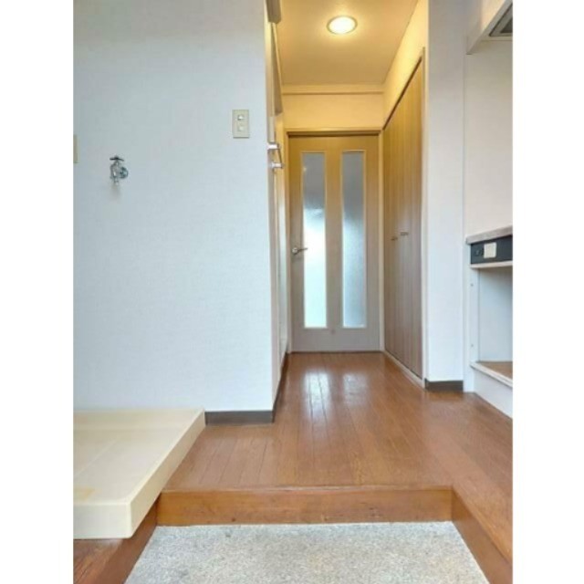 ※同仕様写真(玄関)