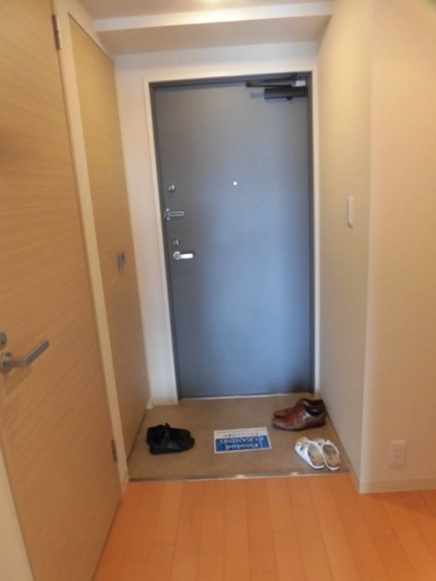 ※同仕様写真含む(玄関)