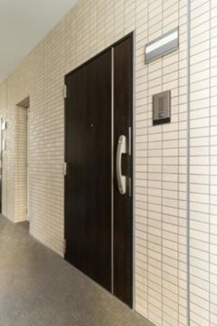 ※写真は同タイプ住戸です。(玄関)