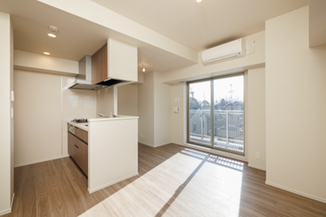 ※写真は同タイプ住戸です。(居間)