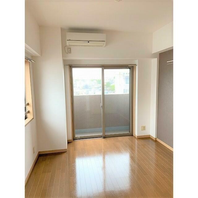 (居間)