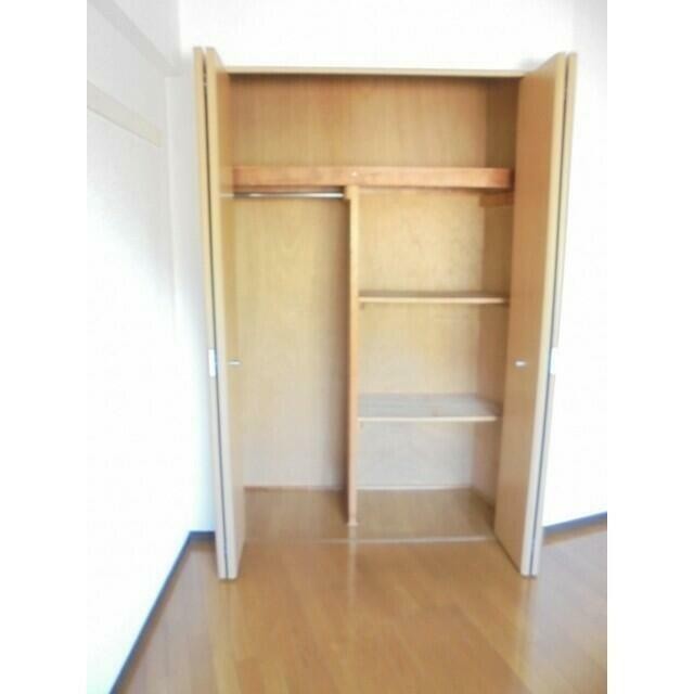 洋室4.5帖・クローゼット(内装)