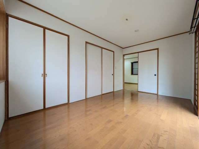 (居間)