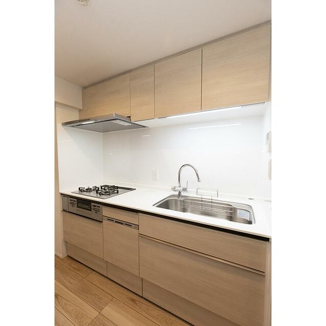 ※写真は同タイプ住戸です。(キッチン)