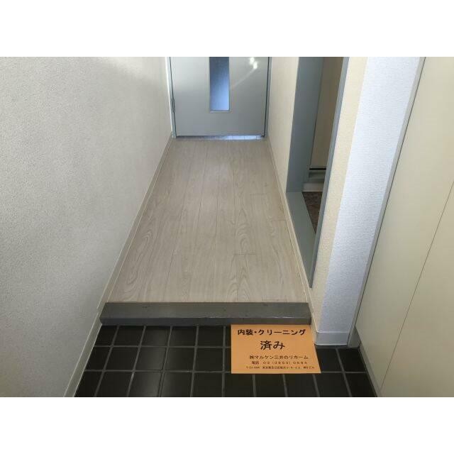 (玄関)