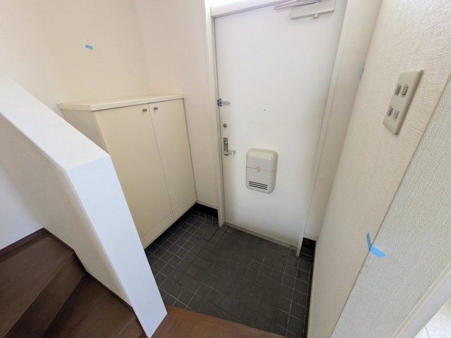 (玄関)