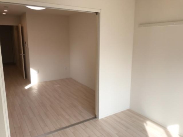 (居間)