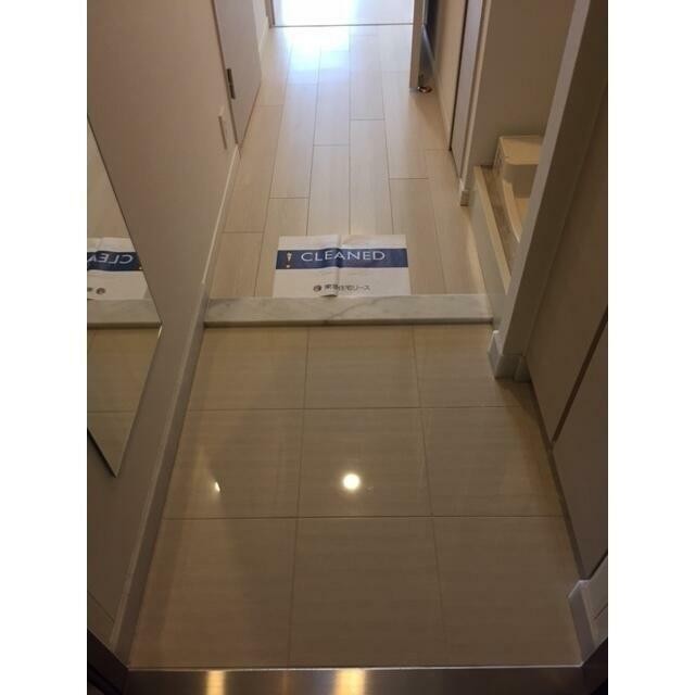 (玄関)