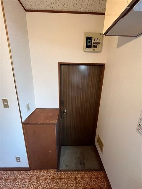 (玄関)
