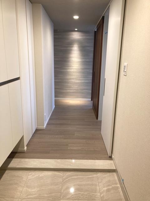 ※写真は同タイプ住戸です。(玄関)