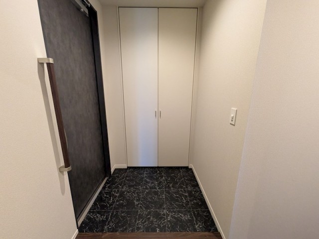 (玄関)