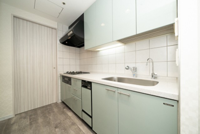 ※写真は同タイプ住戸です。(キッチン)