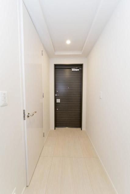 ※写真は同タイプ住戸です。(玄関)