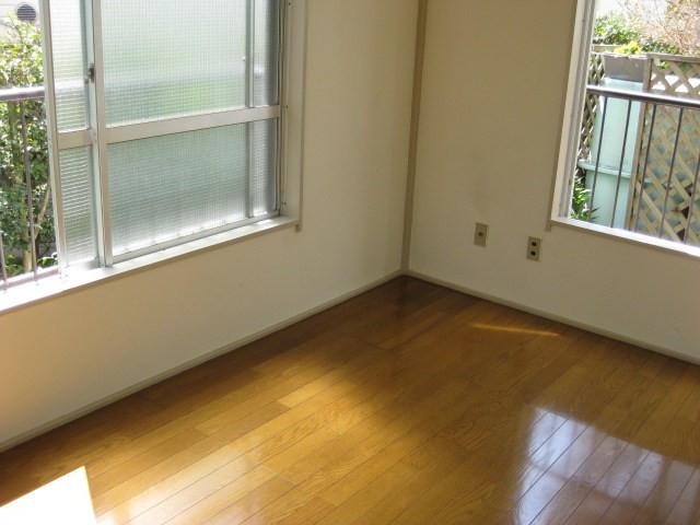 (居間)
