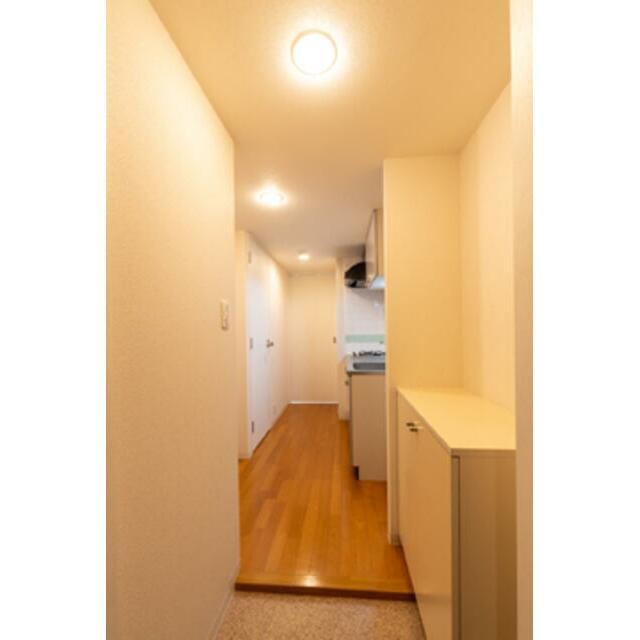 ※写真は同タイプ住戸です。(玄関)