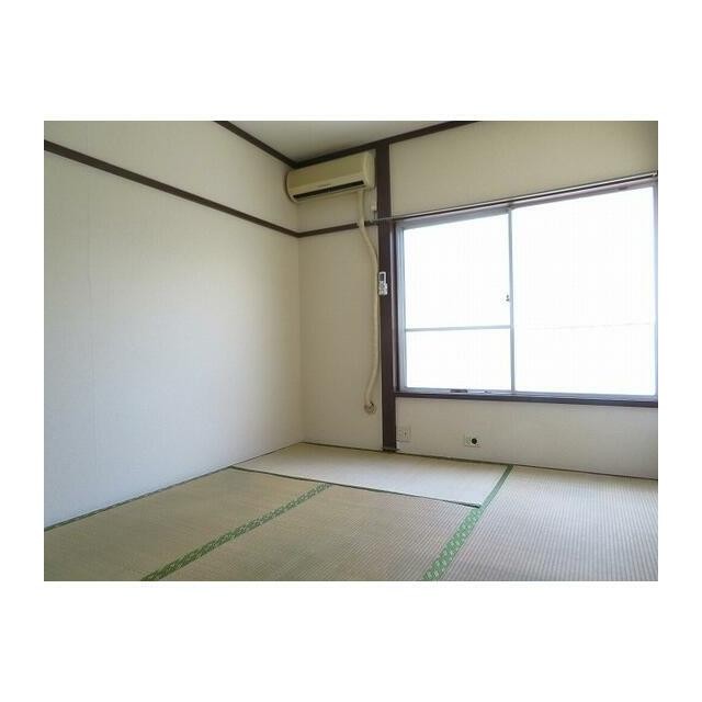 (居間)
