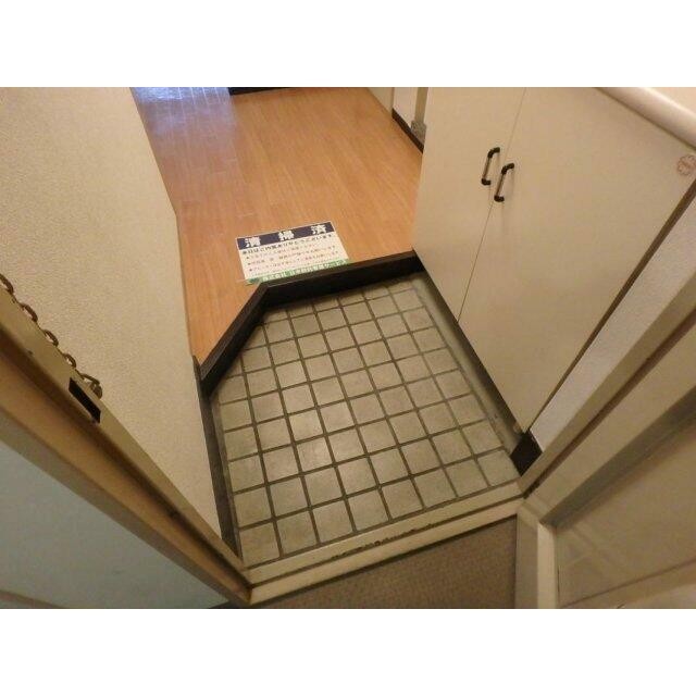 (玄関)