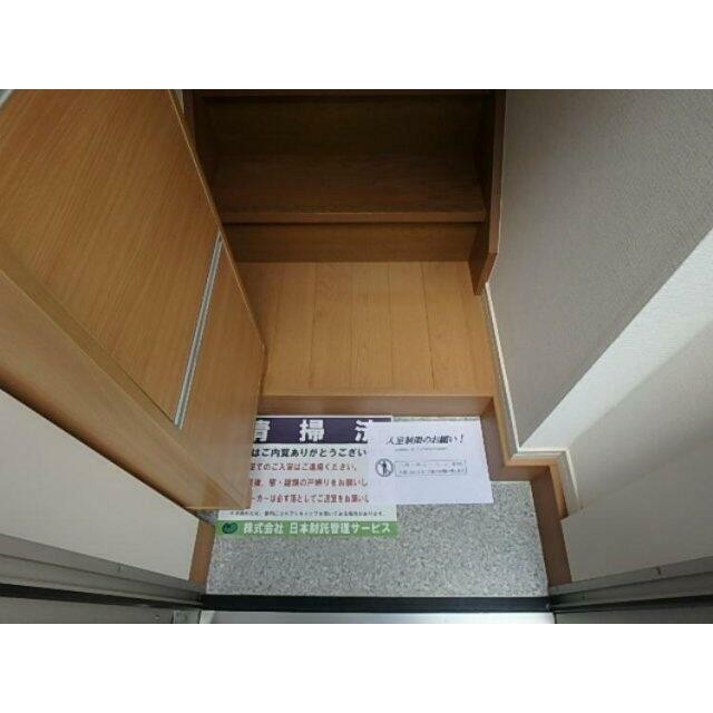 (玄関)