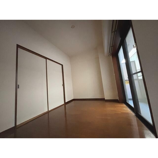 (居間)