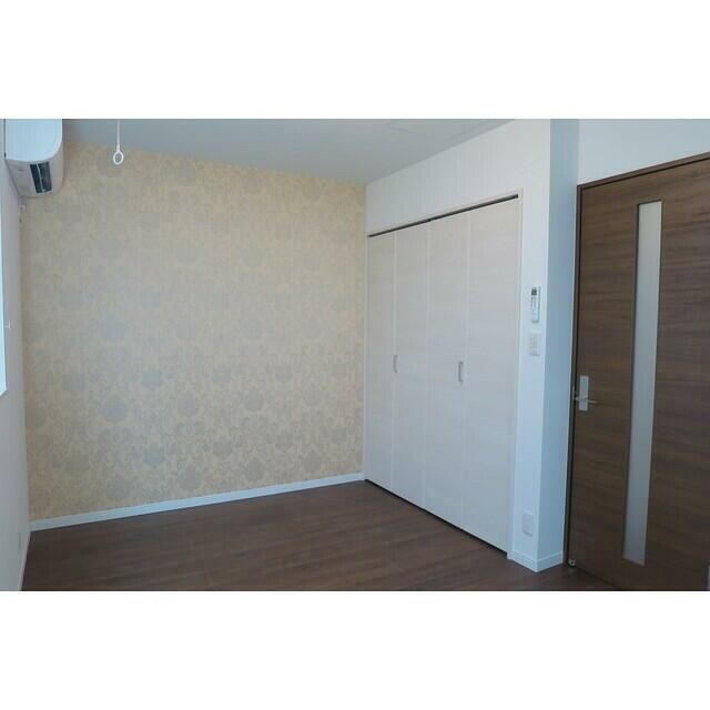 洋室6.6帖(居間)