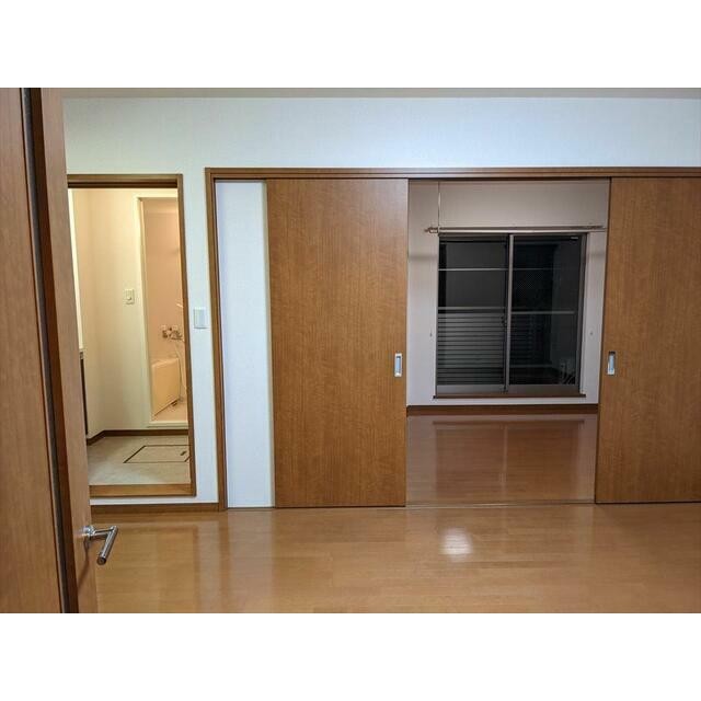 (居間)