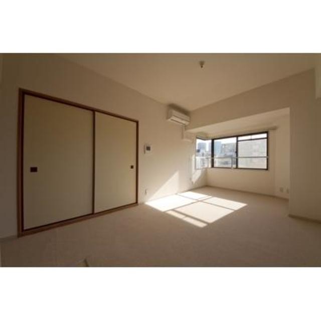 ※写真は同タイプ住戸です。(居間)