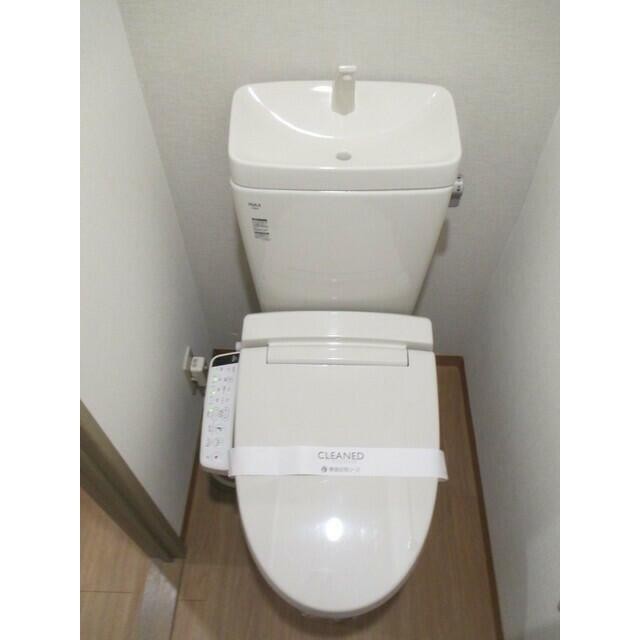 温水洗浄機能付便座（2210）(内装)