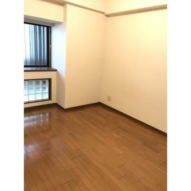 (居間)