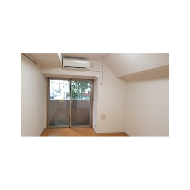 (居間)