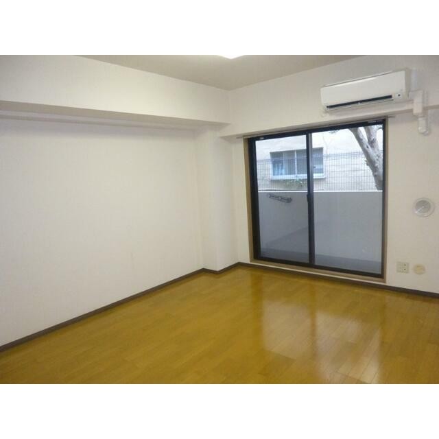 (居間)