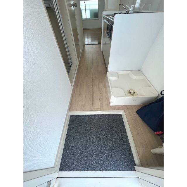 ※同仕様写真(玄関)
