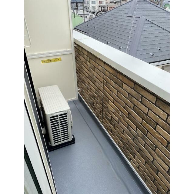 2．3階はバルコニー付き※参考写真