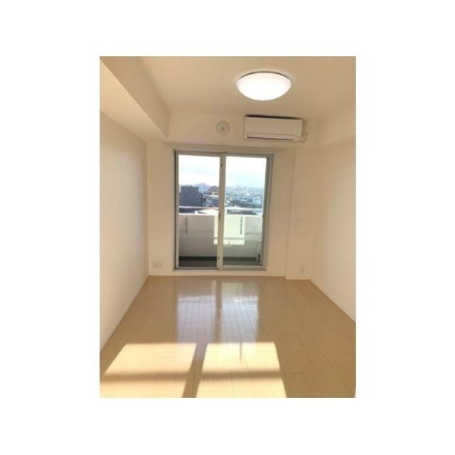(居間)