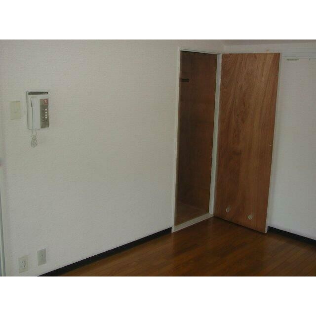 (居間)