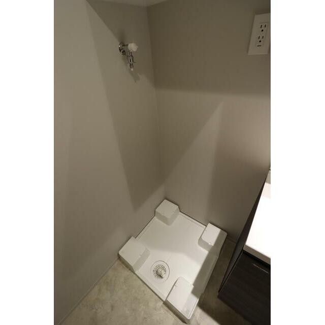 ※同物件他号室の写真となり、室内フローリング等配色が異なります。※本タイプにはルーフバルコニーがつい