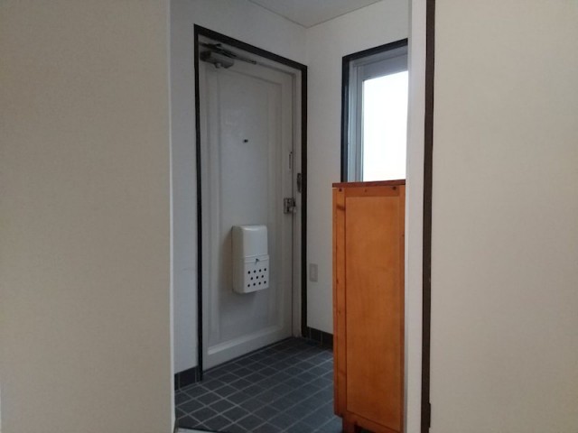 (玄関)