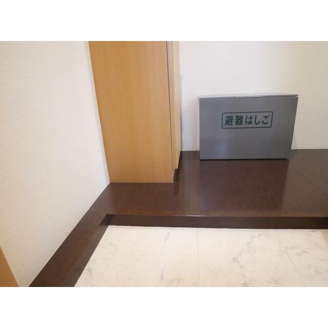 (玄関)