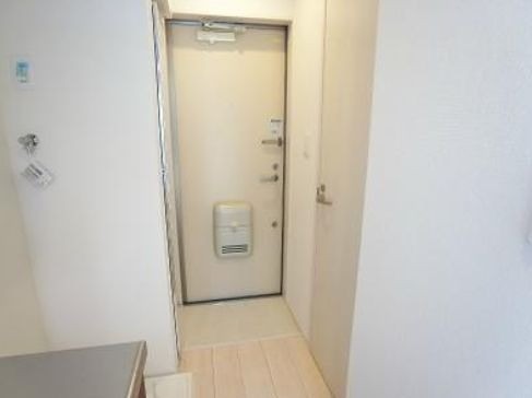 (玄関)