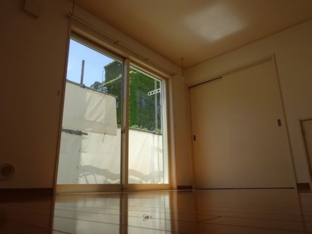 (居間)