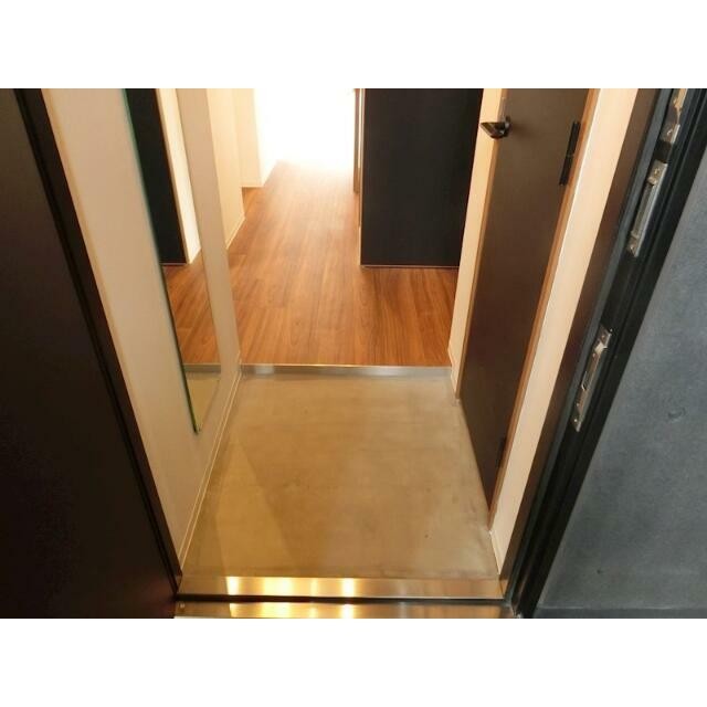 (玄関)