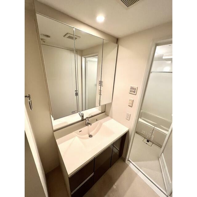 ※室内画像は別のお部屋のものです。(内装)