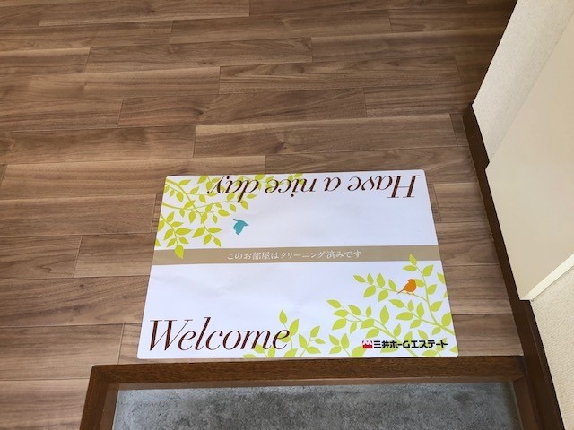 (玄関)
