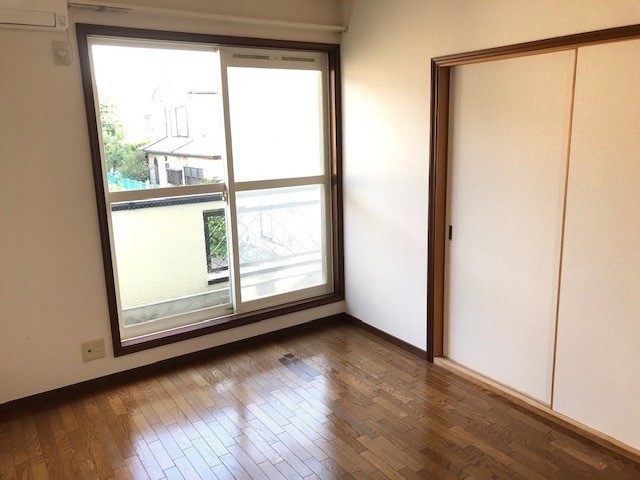 (居間)