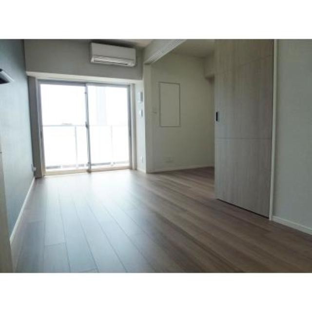 ※写真は同タイプ住戸です。(居間)