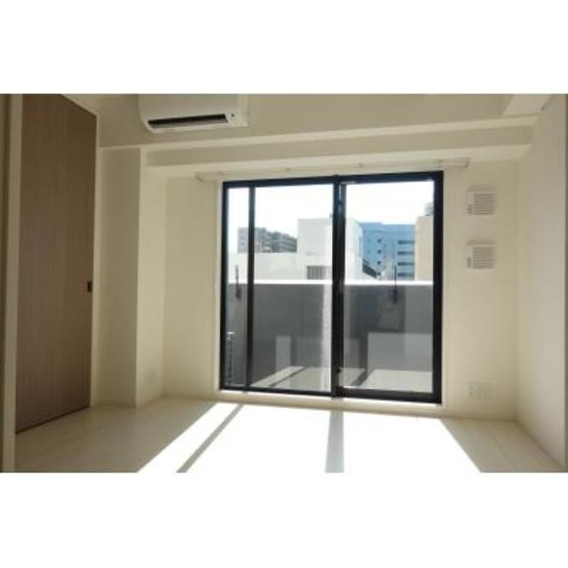 ※写真は同タイプ住戸です。(居間)
