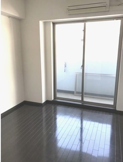 (居間)