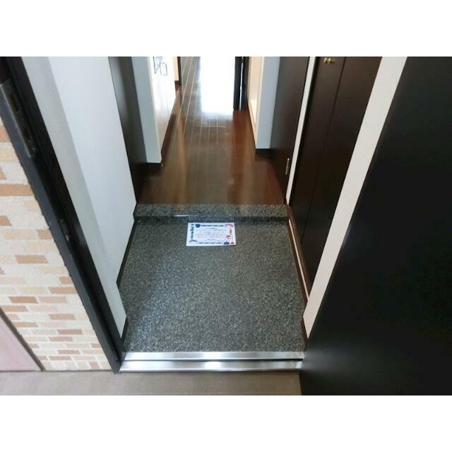 (玄関)