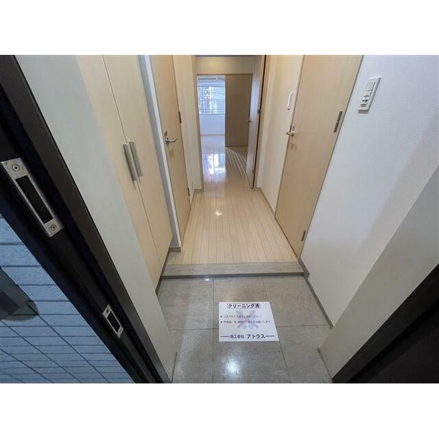 (玄関)