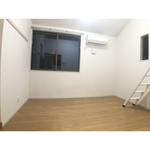 (居間)