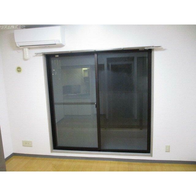 (居間)